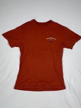 Freedom Ranch Graphic T-Shirt Size L Red Cowboy US Flag